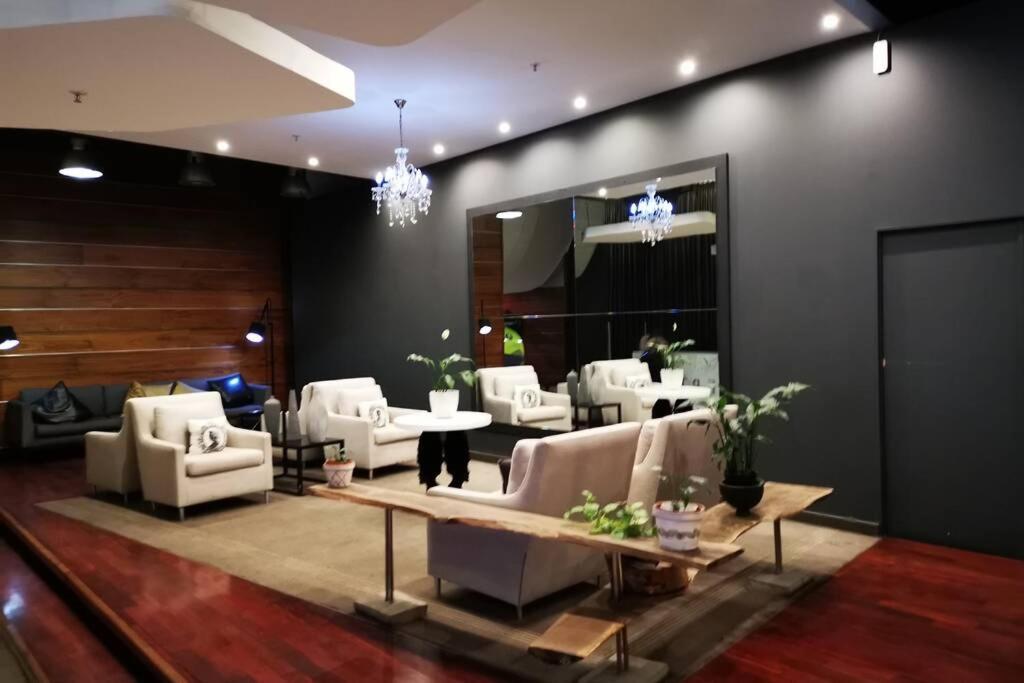 1507-Amazing Views & Unique Joburg Cbd Luxury Apartamento Joanesburgo Exterior foto
