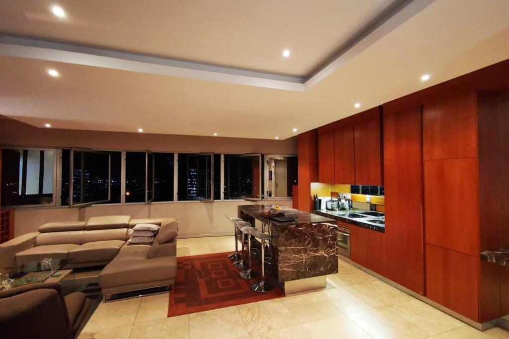 1507-Amazing Views & Unique Joburg Cbd Luxury Apartamento Joanesburgo Exterior foto